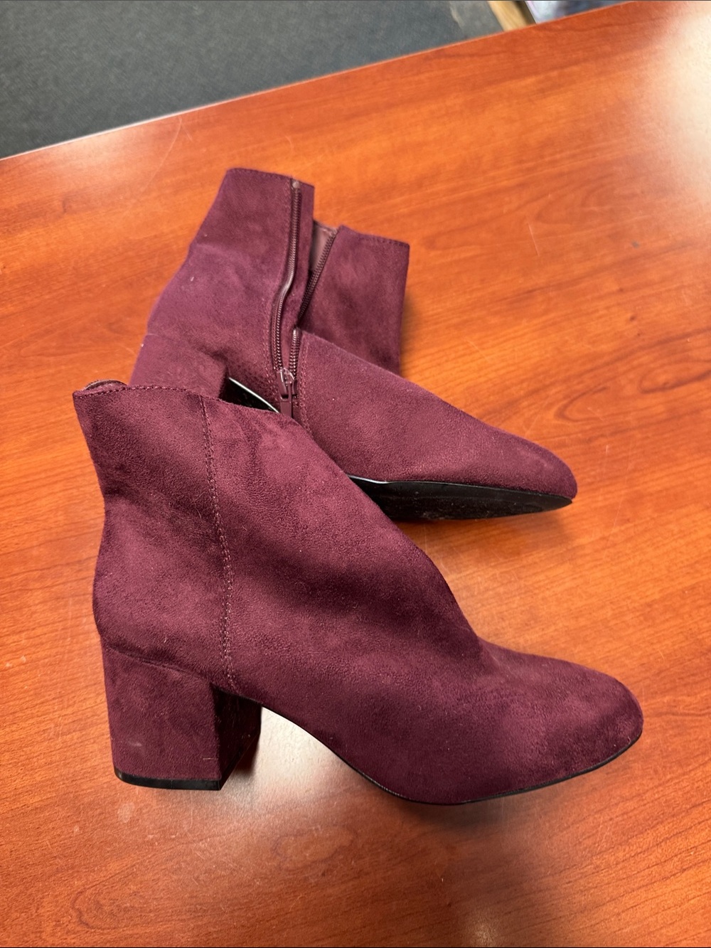 Charlotte Russe faux suede boots size 7 // 092405